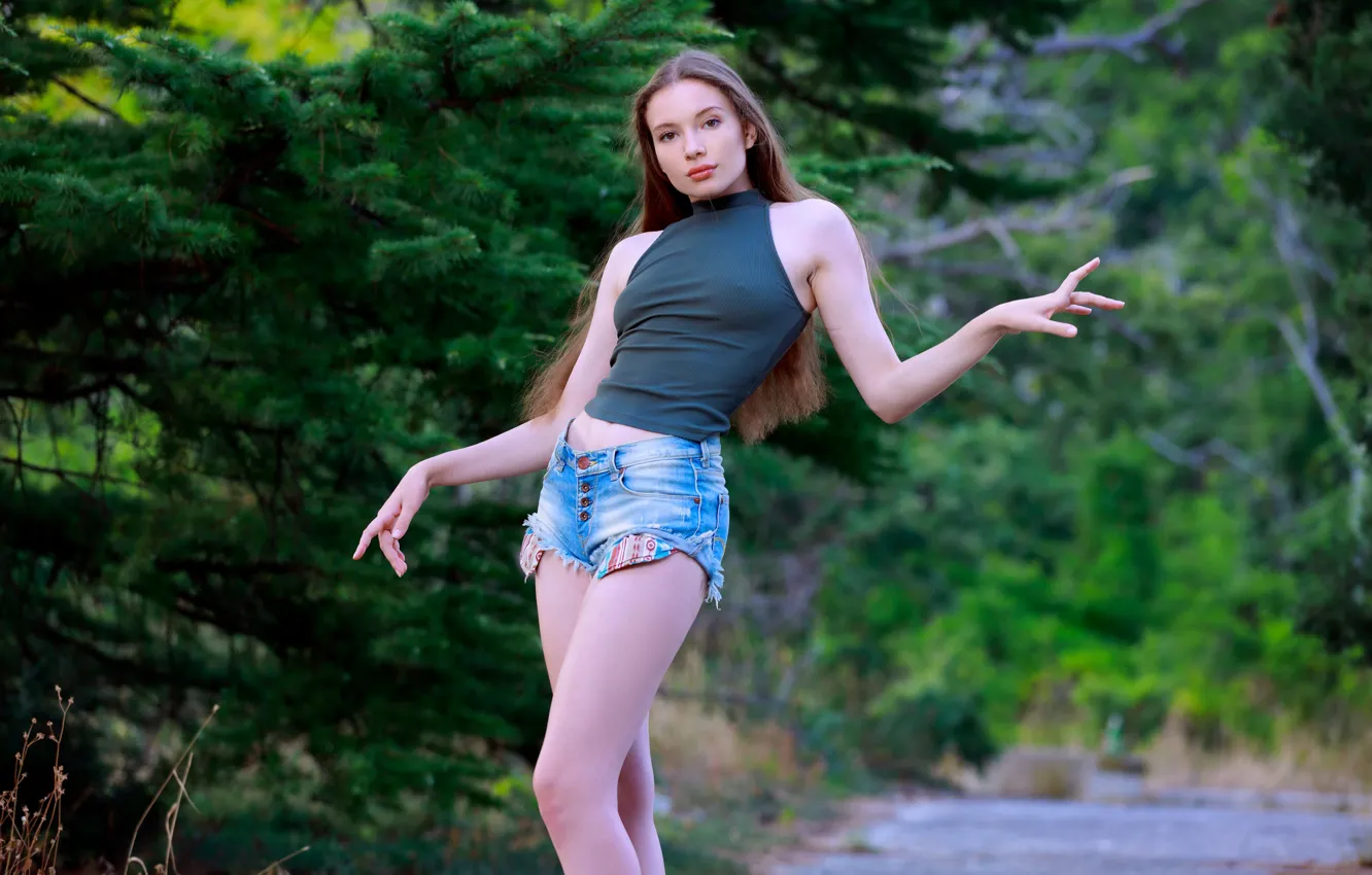 Photo wallpaper long hair, nature, model, brunette, red lips, countryside, gorgeous, posing