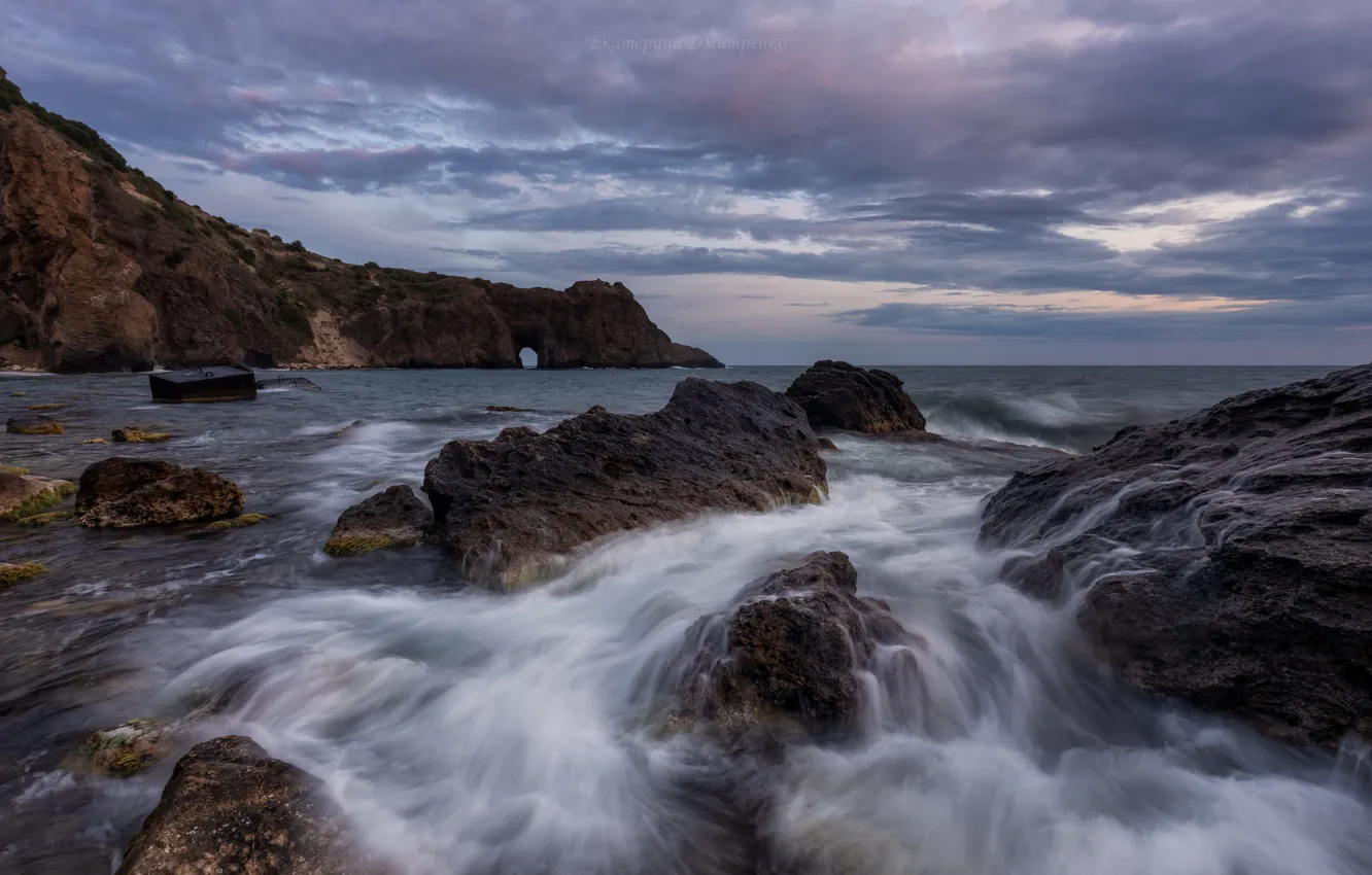 Photo wallpaper sea, wave, foam, stones, horizon, gloomy sky, Dmitrenko Ekaterina, A storm in early summer