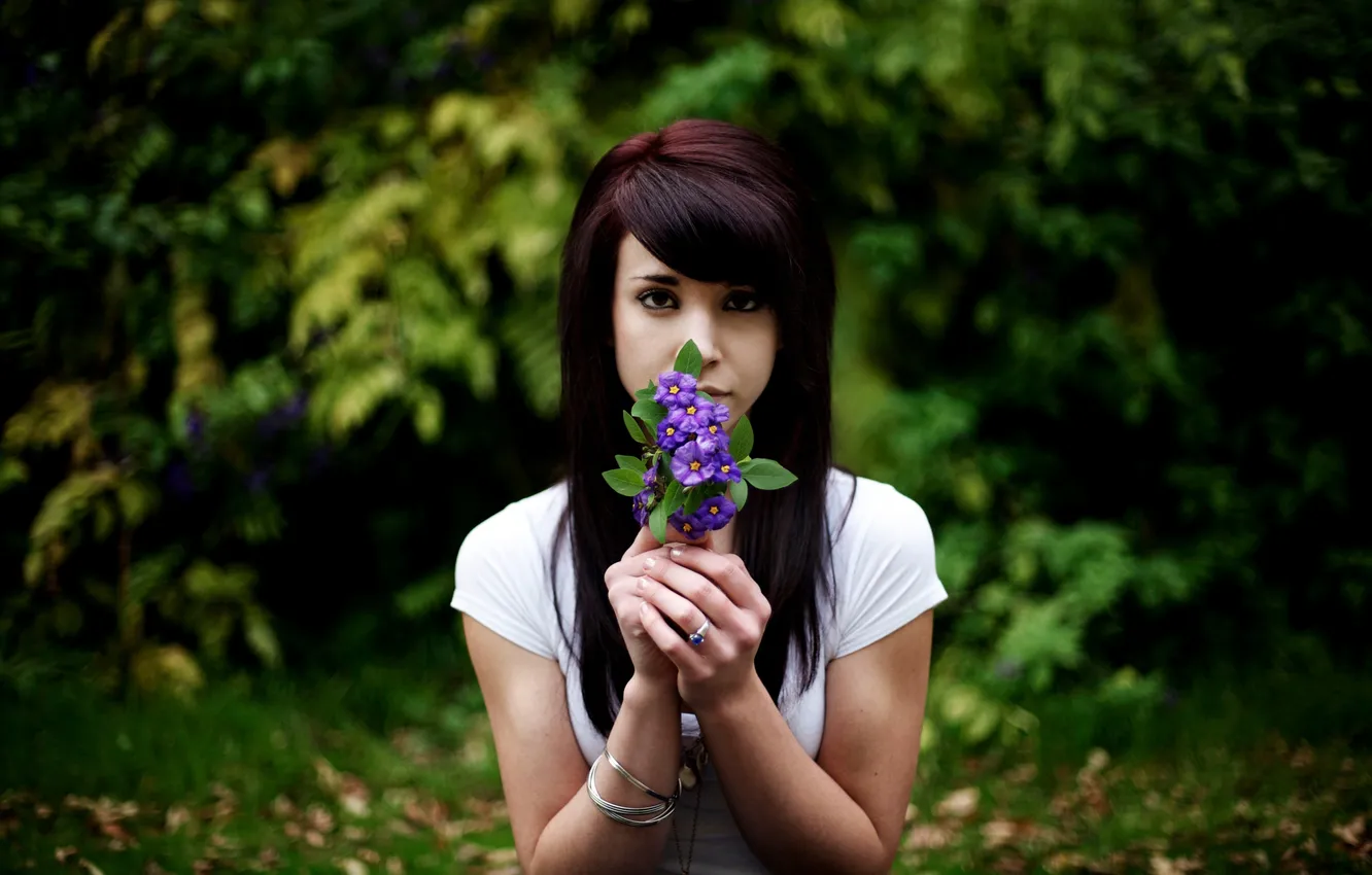 Photo wallpaper GIRL, LOOK, FLOWER, BRE