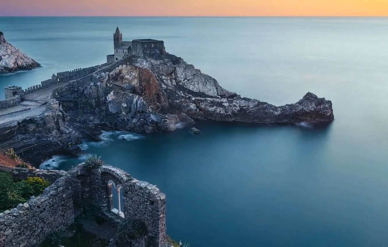 Photo wallpaper sea, castle, rocks