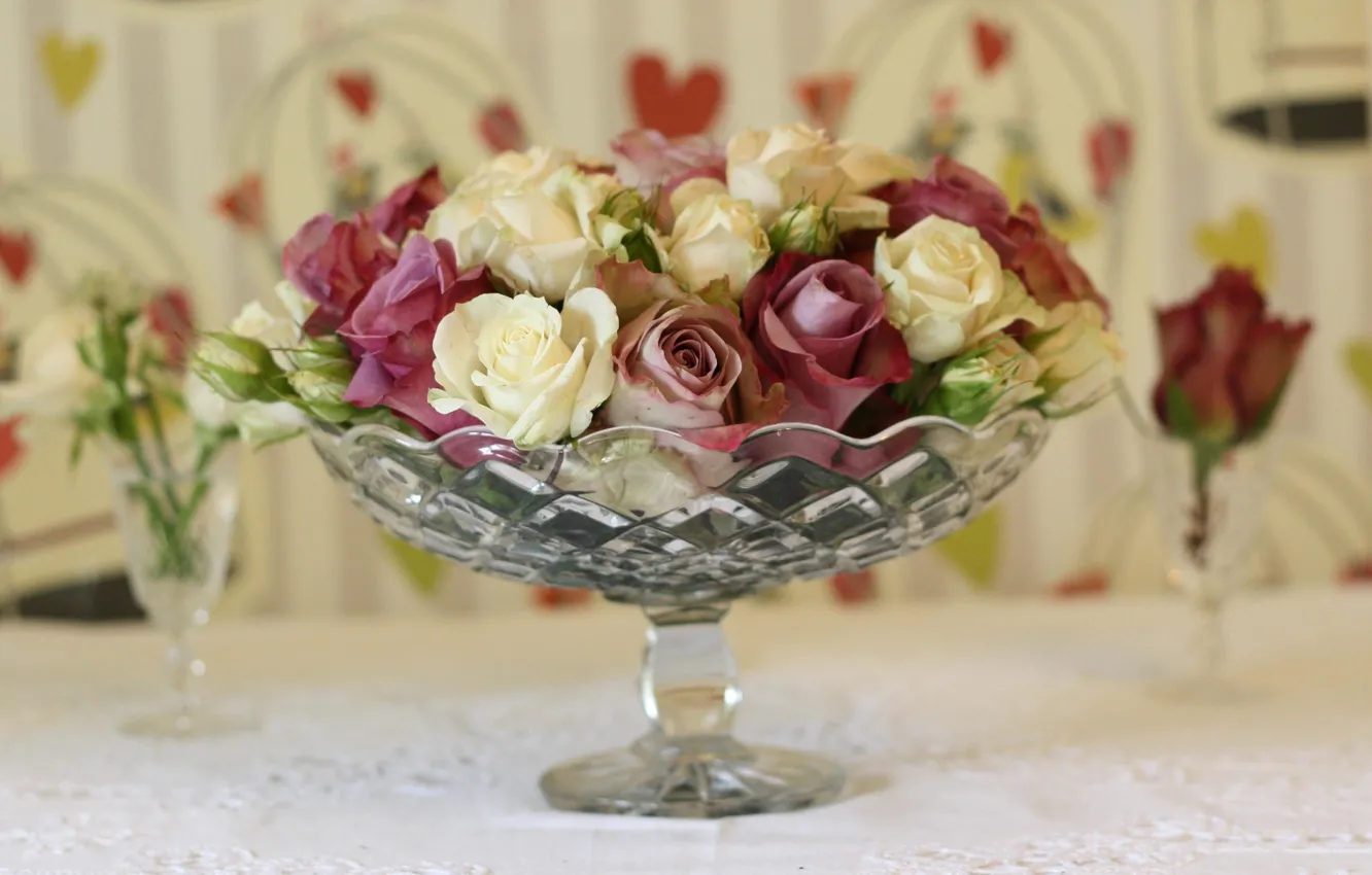 Photo wallpaper flowers, roses, vase, buds