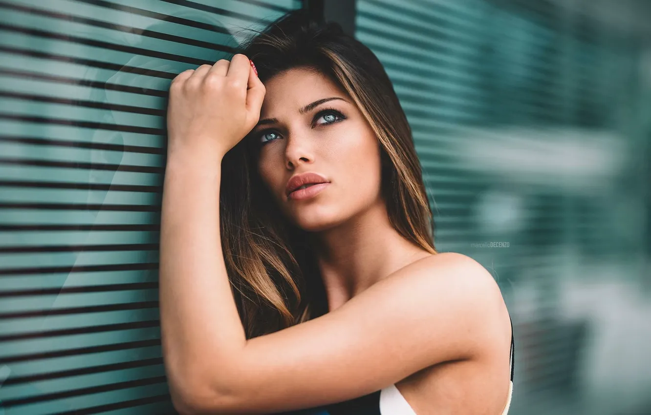 Photo wallpaper pose, model, portrait, hands, makeup, hairstyle, brown hair, beauty