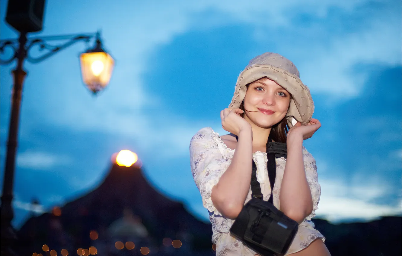 Photo wallpaper the sky, girl, night, smile, Tokyo, lights, hat, Emily