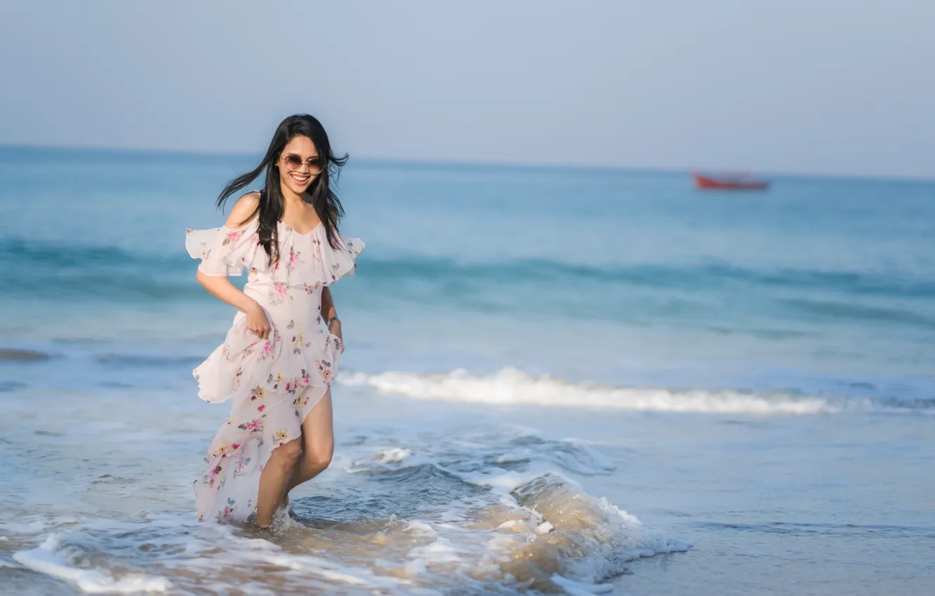 Photo wallpaper sea, look, girl, smile, dress, beauty