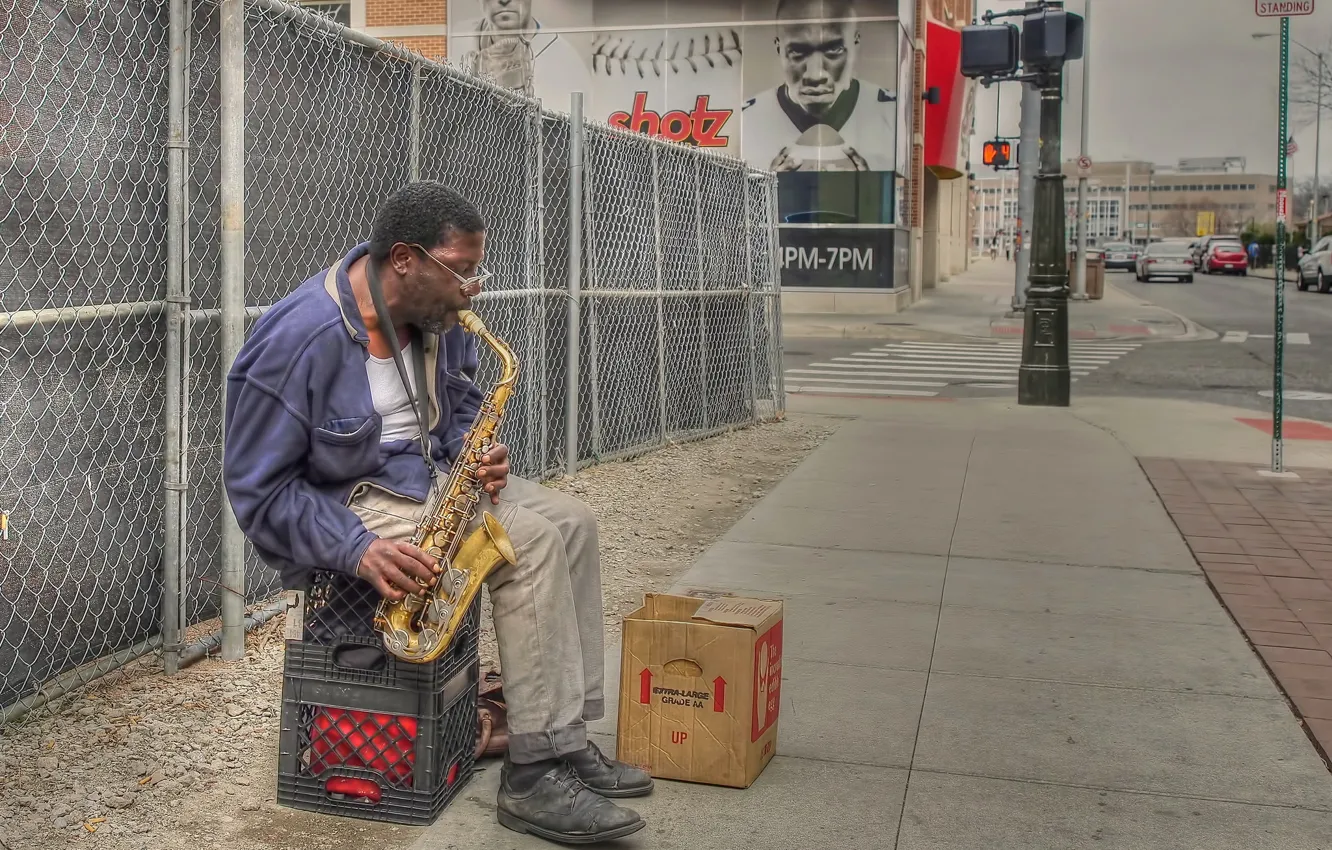 Photo wallpaper street, people, saxophone
