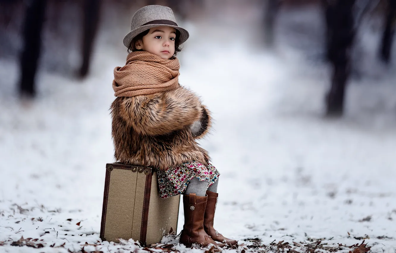 Photo wallpaper winter, girl, suitcase