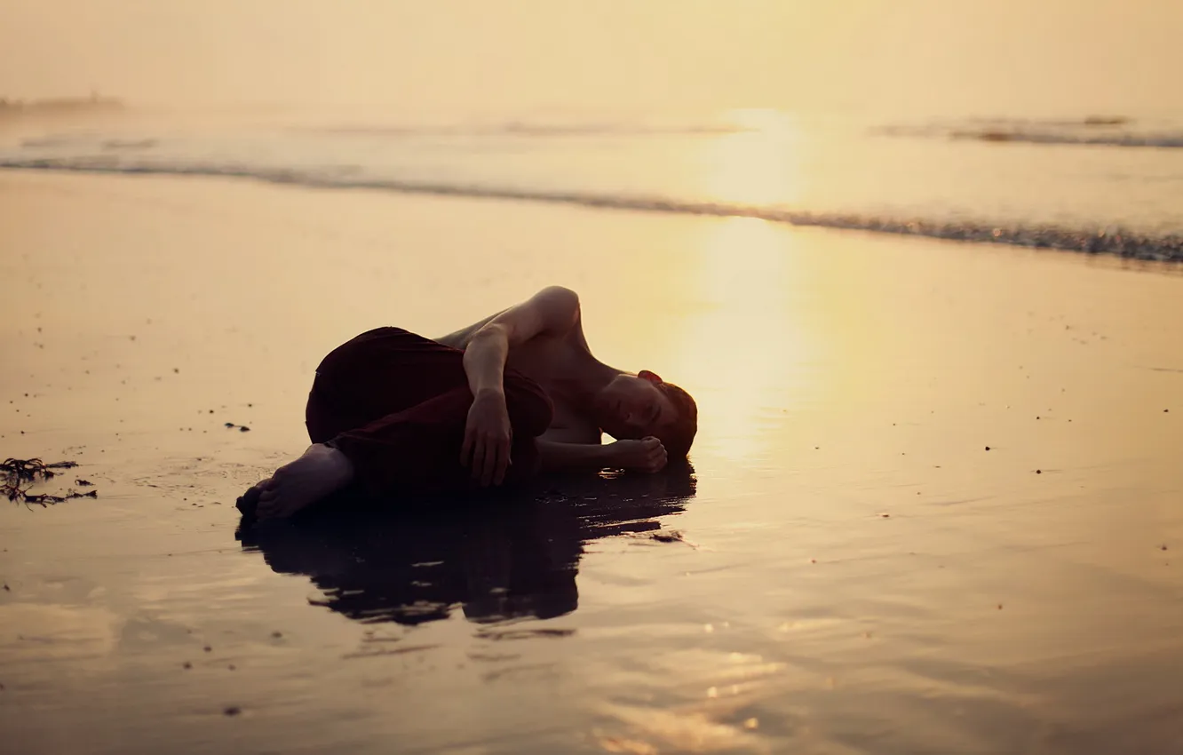 Photo wallpaper sea, sunset, mood, people