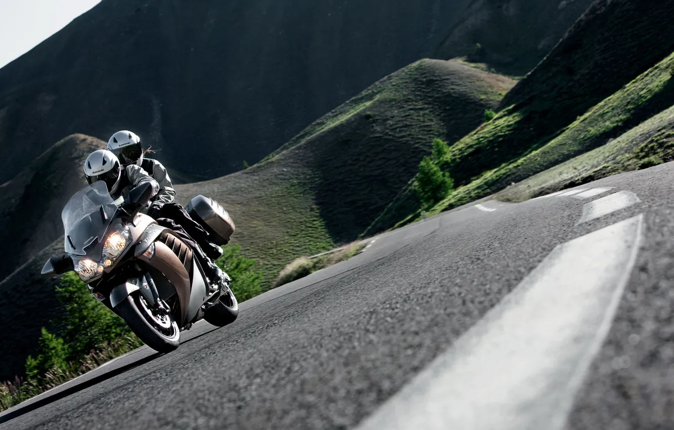 Photo wallpaper road, mountains, photo, people, motorcycle, Kawasaki, 1400GTR