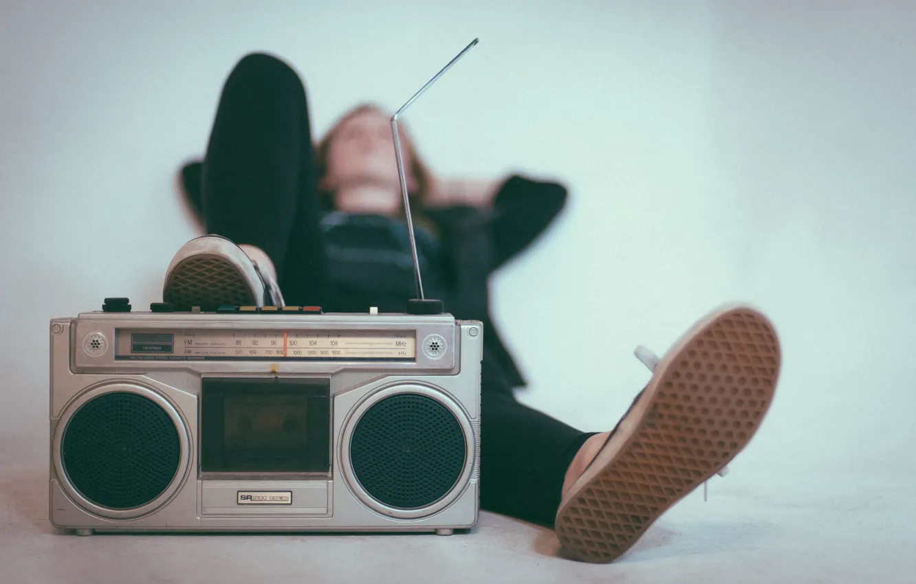 Photo wallpaper feet, radio, antenna, lies, tape