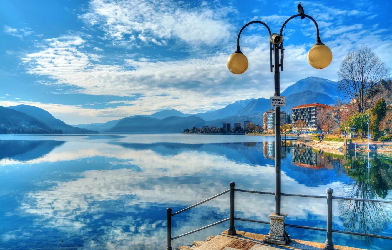 Photo wallpaper the sky, clouds, mountains, lake, house, reflection, lantern, Italy