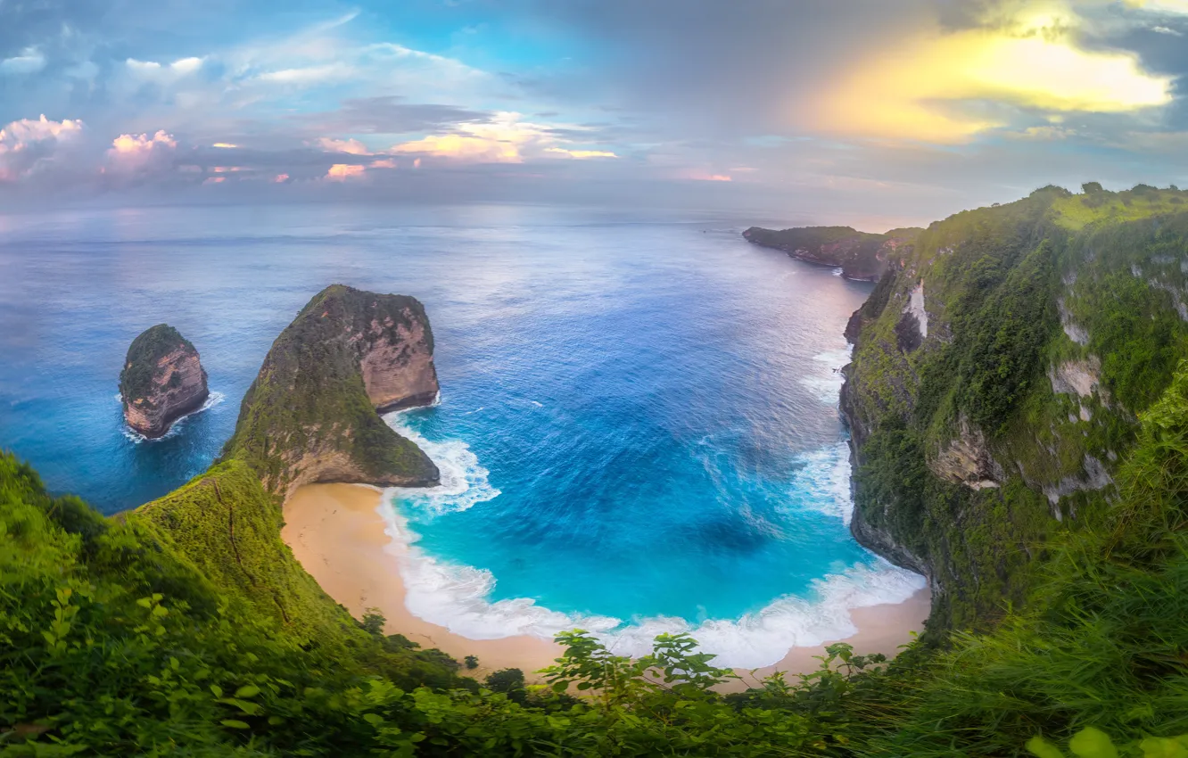 Photo wallpaper blur, shore, sea, view, rocks, grass, clouds