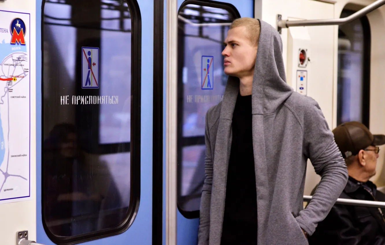 Photo wallpaper metro, Guy, blonde
