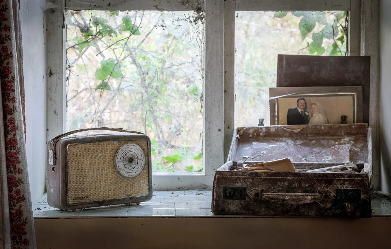 Photo wallpaper radio, window, suitcase