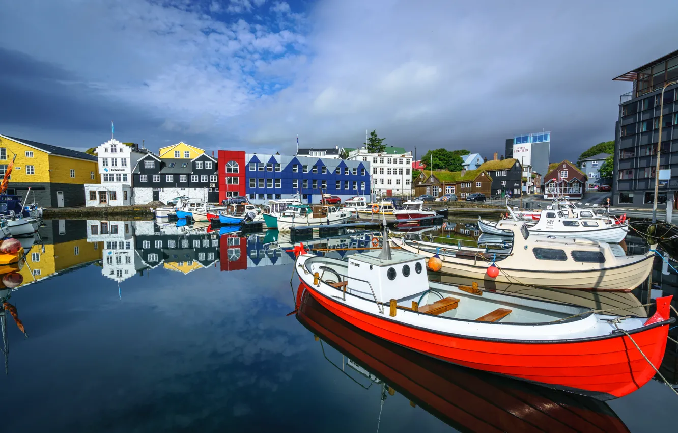 Photo wallpaper boats, pier, Faroe Islands, Tórshavn