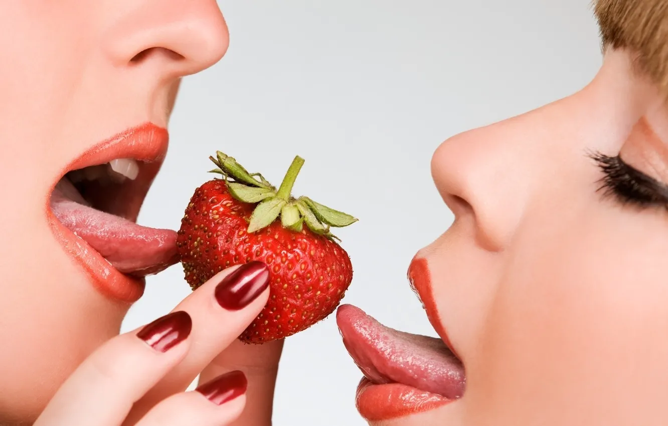 Photo wallpaper girls, berry, lips, tabs, Strawberry