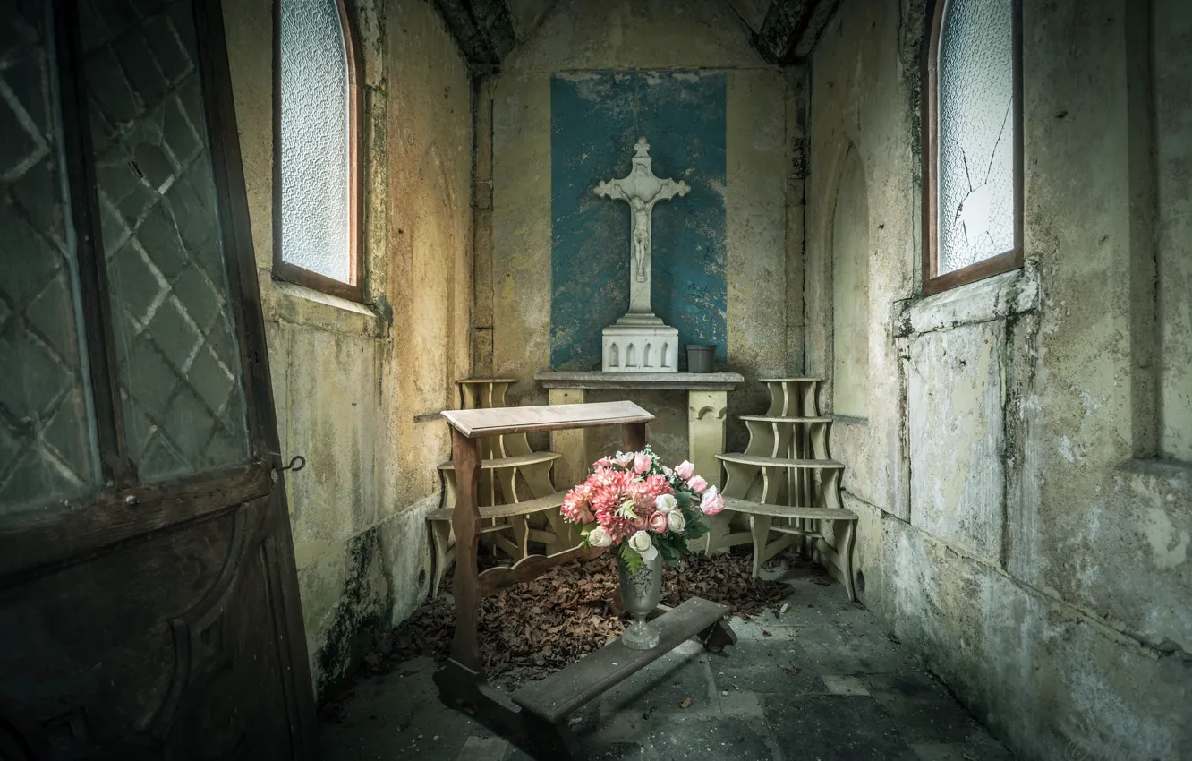 Photo wallpaper flowers, cross, naturalism