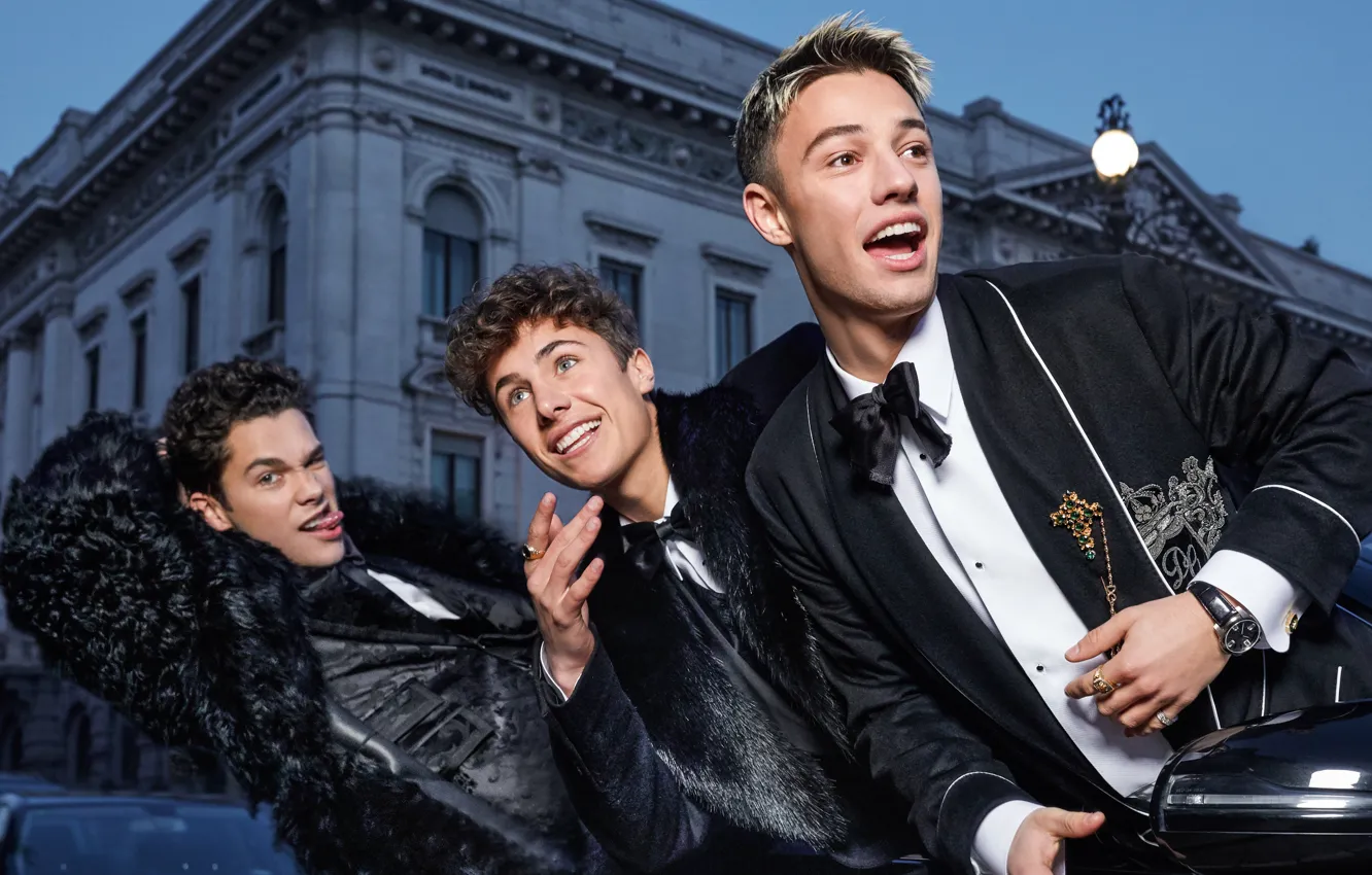 Photo wallpaper smile, guy, three, Dolce And Gabbana, Luxury Fashion, Lively Campaign of Mens Fashion, Live Men's …
