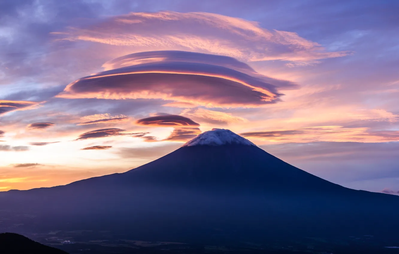 Photo wallpaper clouds, mountains, Japan, mount Fuji