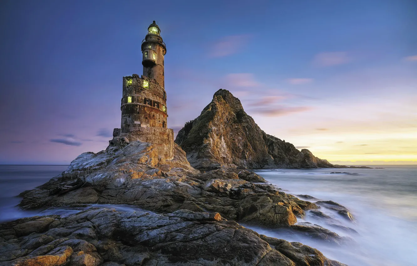 Photo wallpaper Russia, ocean, lighthouse, Sakhalin