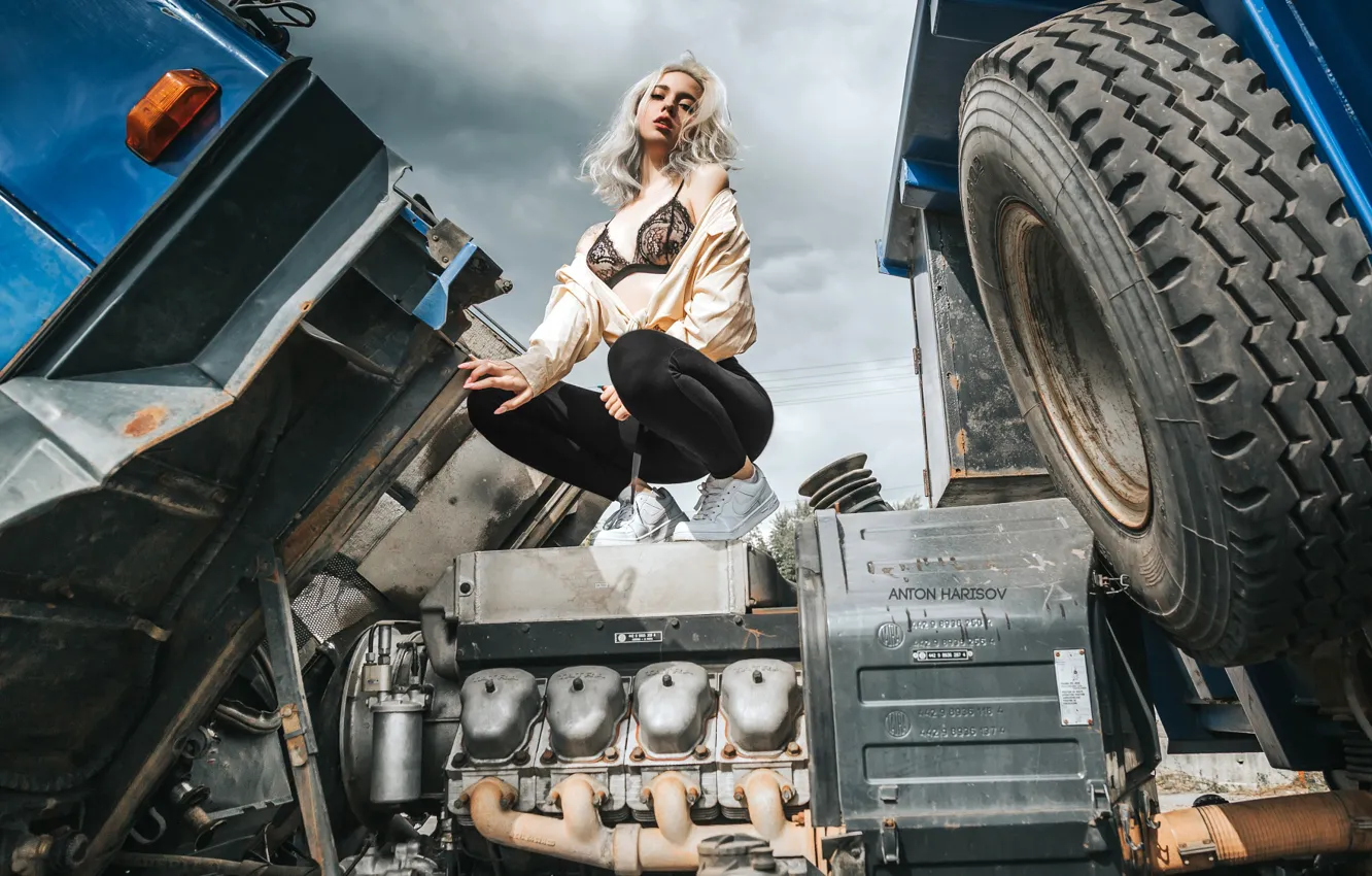 Photo wallpaper girl, pose, engine, truck, legs, Anton Kharisov