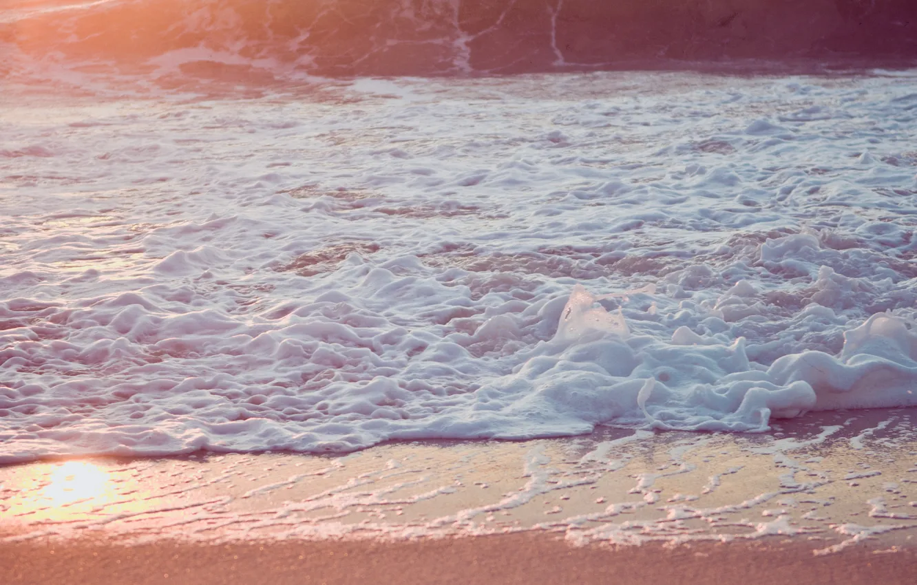 Photo wallpaper sand, sea, wave, beach, foam, water, the sun, rays