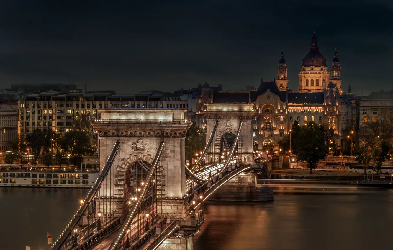Photo wallpaper Hungary, Budapest, Chain Bridge, St Stephen's Basilica