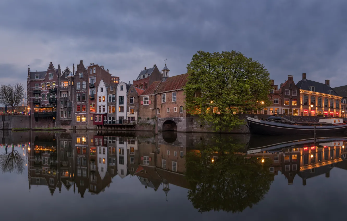 Photo wallpaper the city, reflection, river, building, home, the evening, lighting, Netherlands