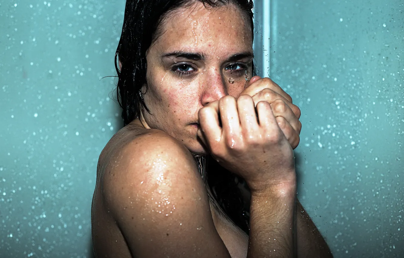 Photo wallpaper look, girl, drops, wet, shower, freckles