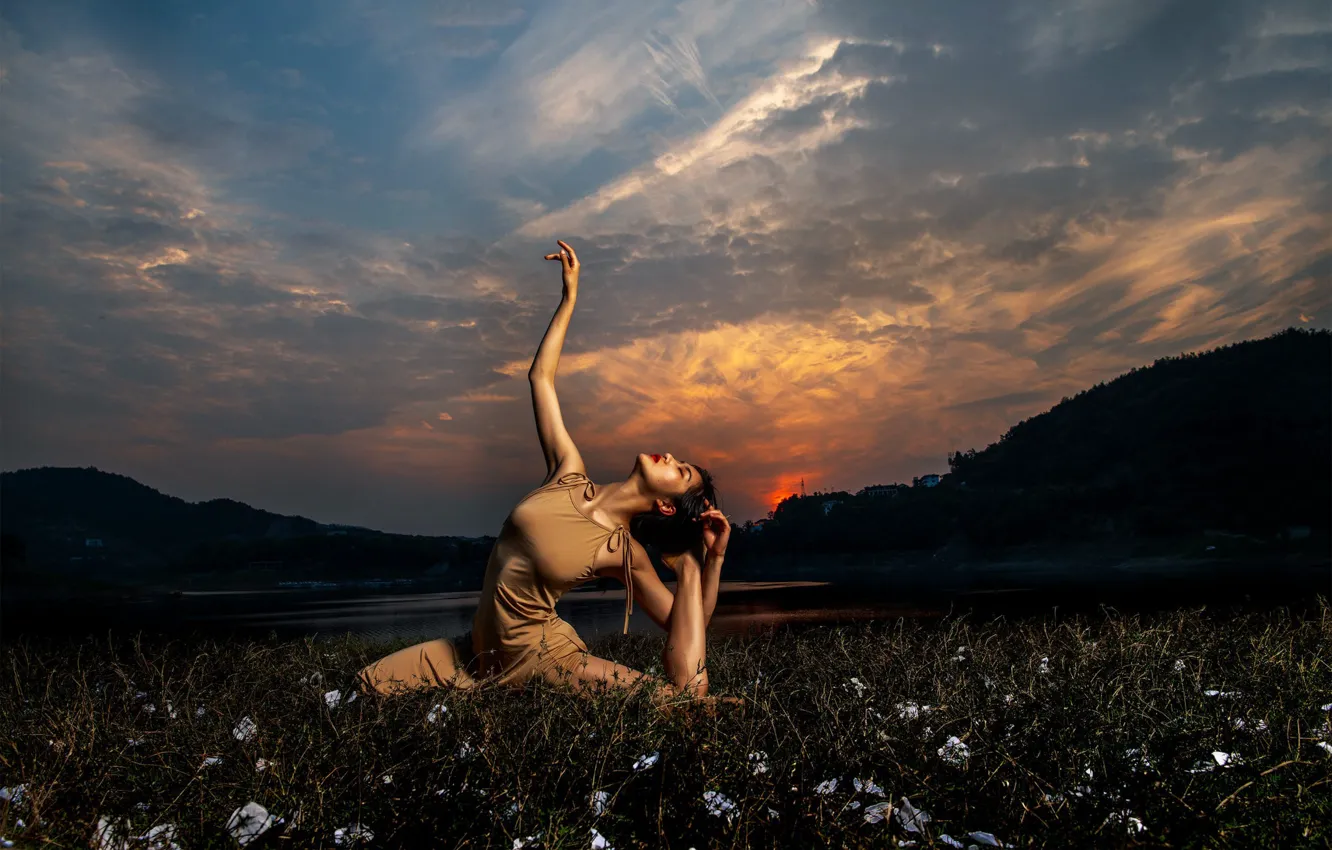 Photo wallpaper the sky, girl, sunset, pose, lake