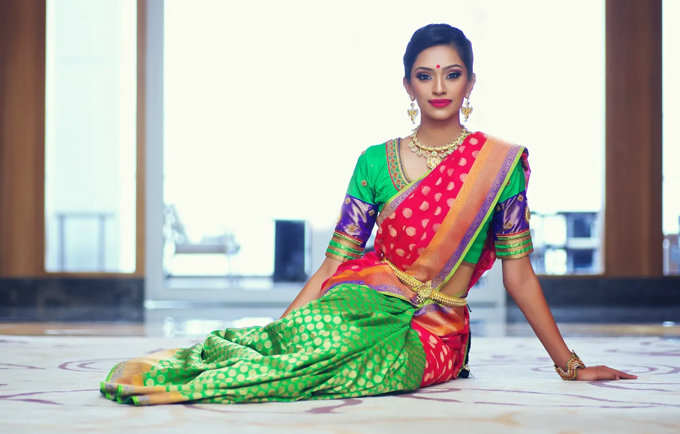 Photo wallpaper girl, hot, sexy, fashion, eyes, smile, beautiful, figure