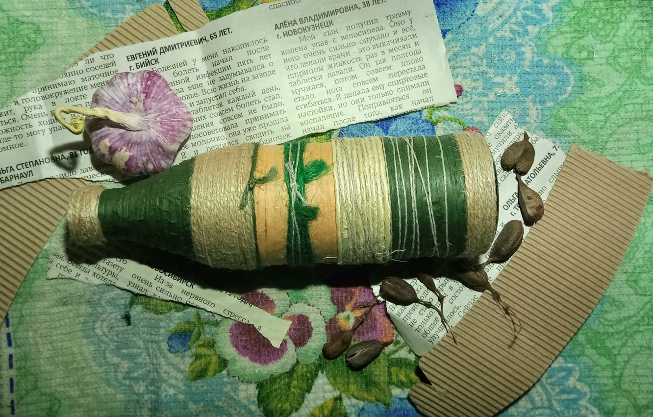 Photo wallpaper design, bottle, garlic