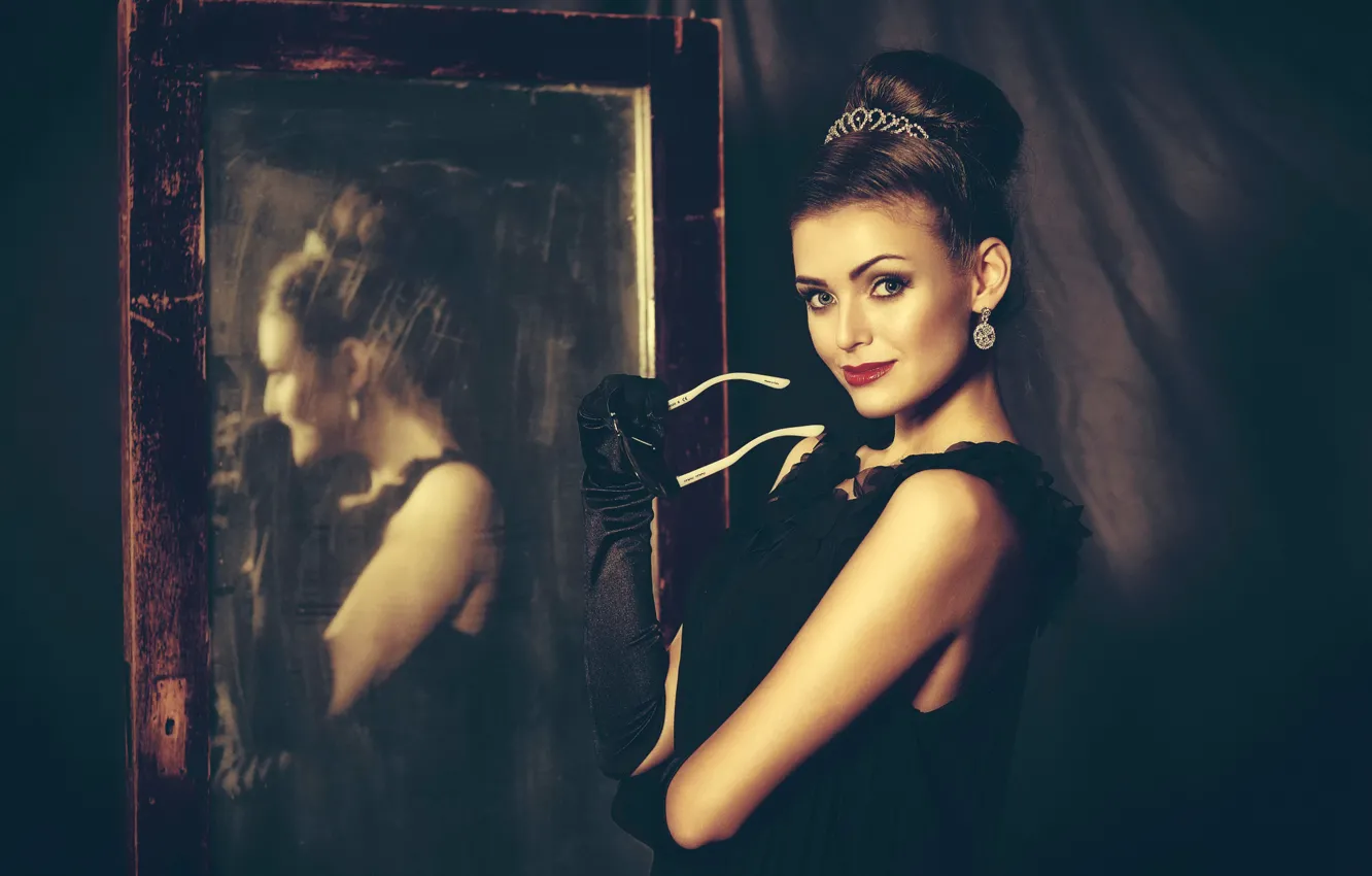 Photo wallpaper girl, reflection, mirror, vintage, retro style