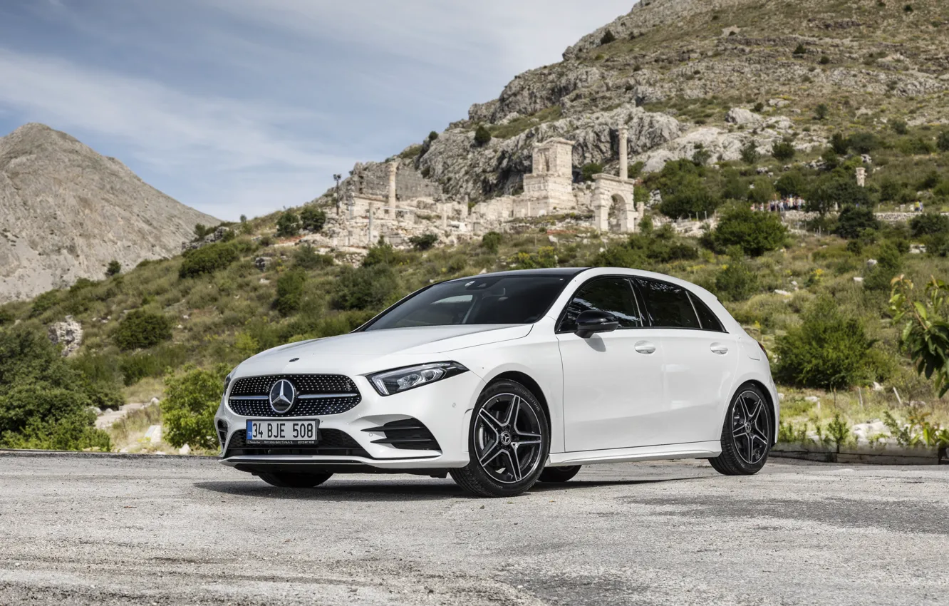 Photo wallpaper Mercedes - Benz, Hatchback, A 180 D