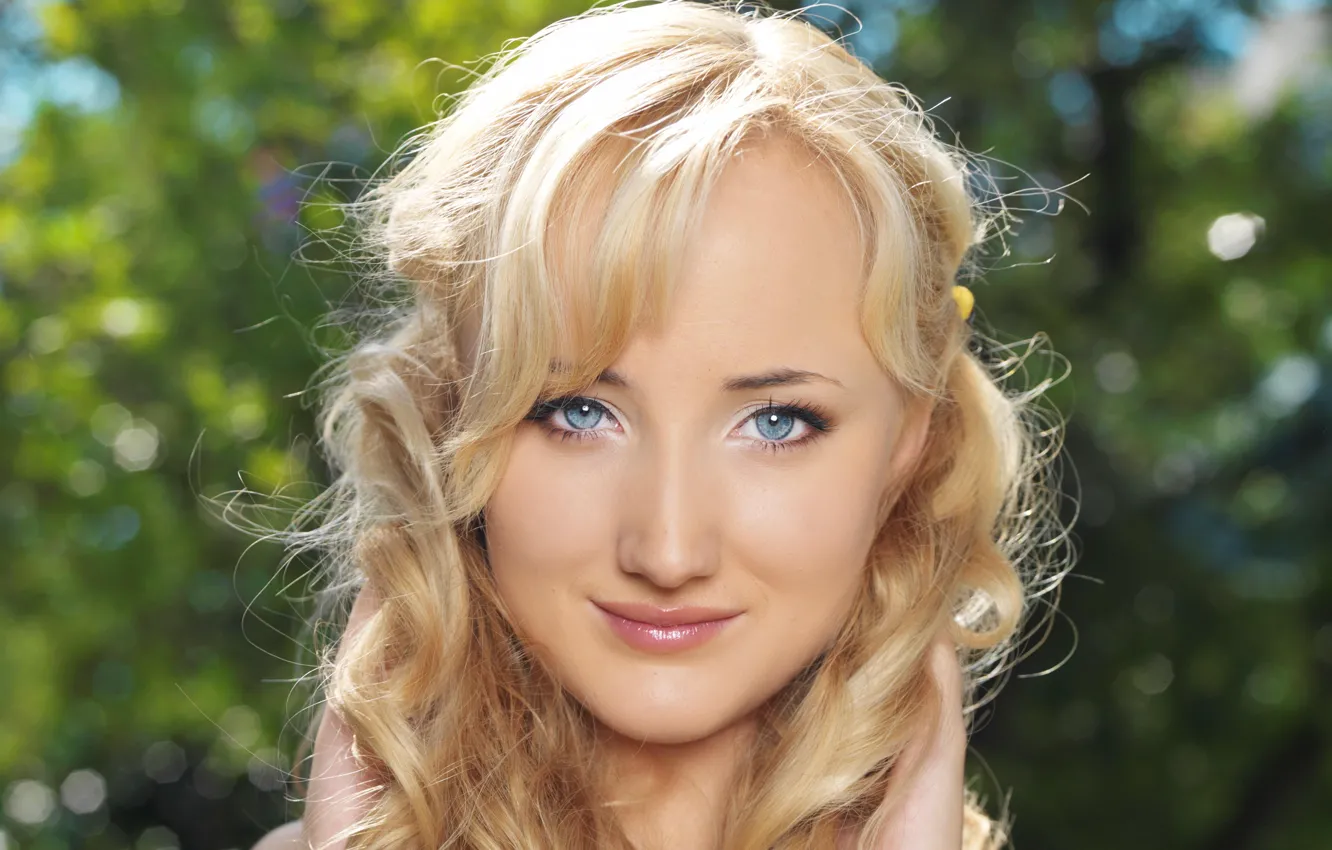 Photo wallpaper girl, smile, model, hair, Zemira A