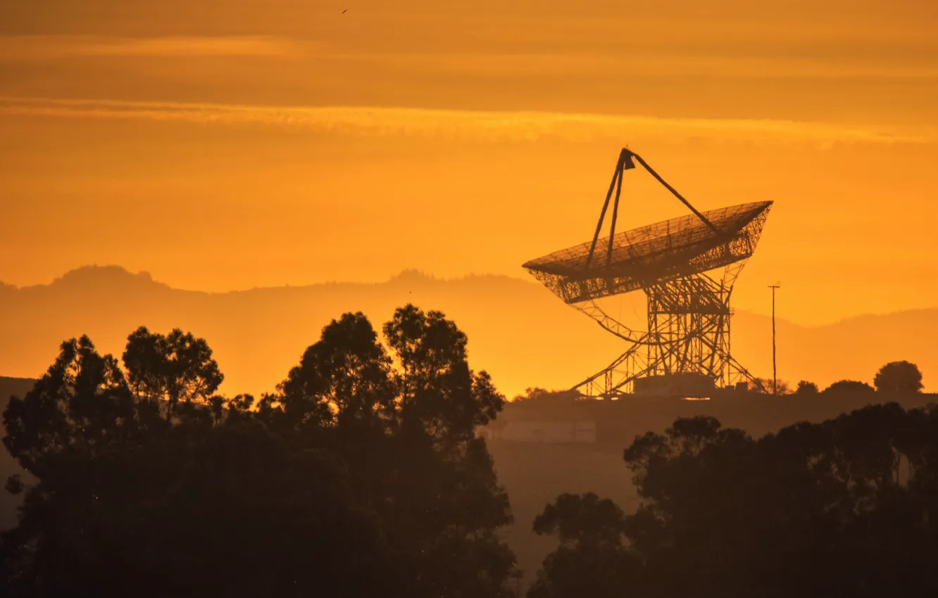 Photo wallpaper landscape, sunset, telescope, antena