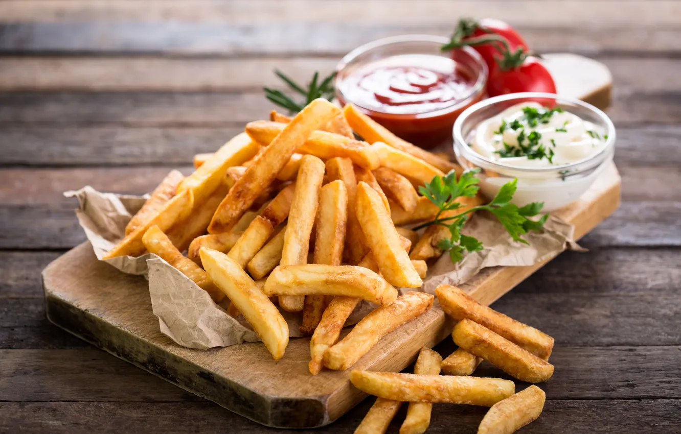 Photo wallpaper wood, tomatoes, french fries, Portion