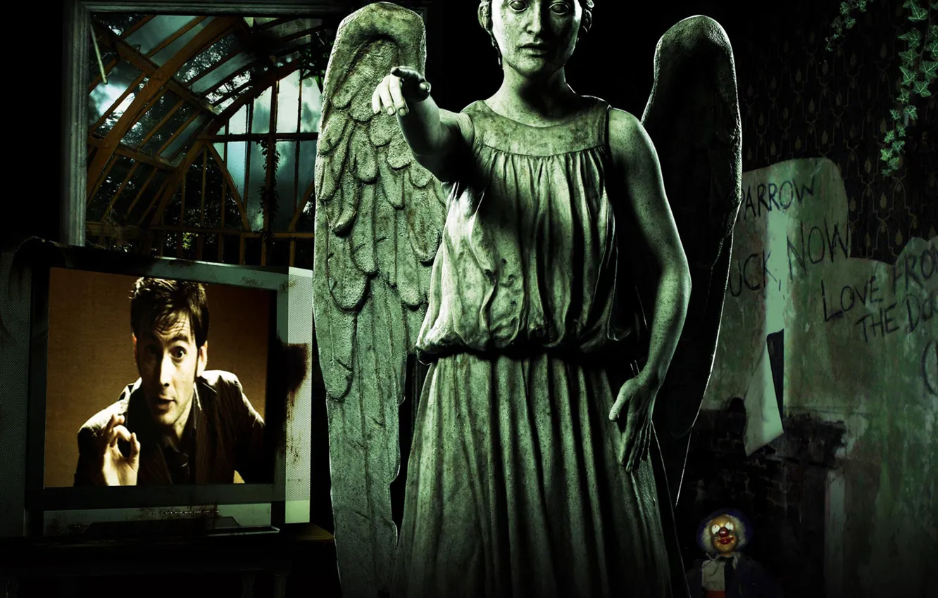 Photo wallpaper TV, actor, statue, Doctor Who, screen, Doctor Who, David Tennant, David Tennant
