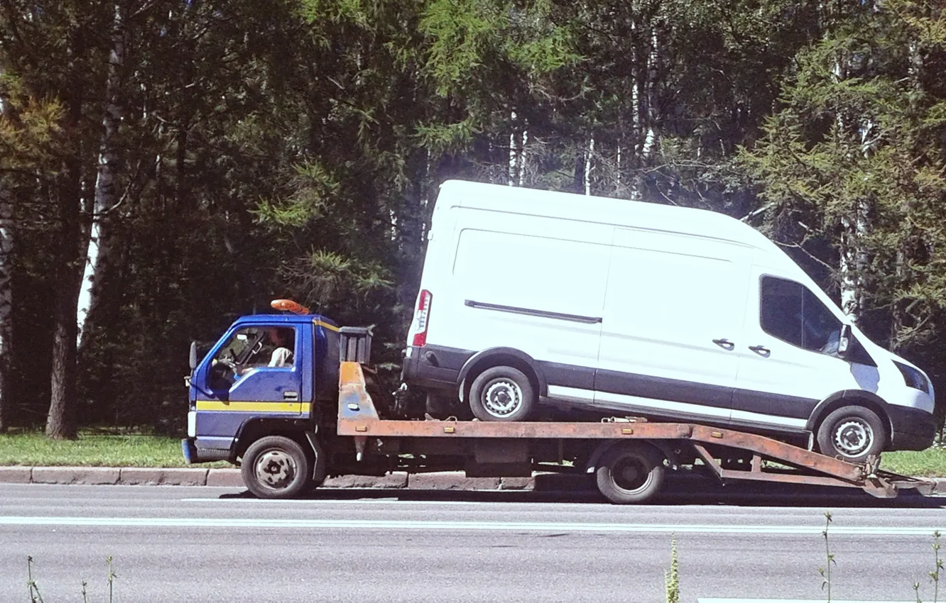 Photo wallpaper machine, the city, car evacuation