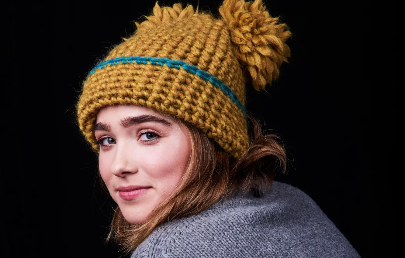Photo wallpaper hat, actress, Haley Lu Richardson