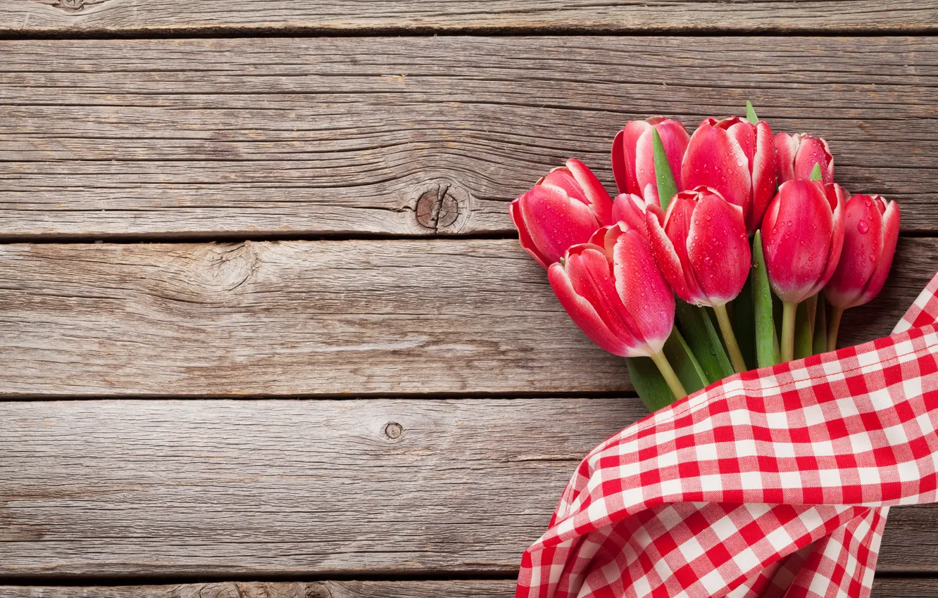Photo wallpaper flowers, red, bouquet, tulips, red, wood, flowers, romantic