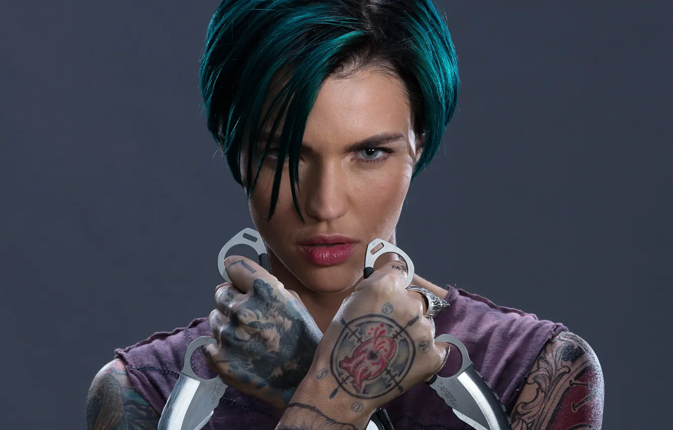 Photo wallpaper look, girl, weapons, background, the film, hands, makeup, tattoo