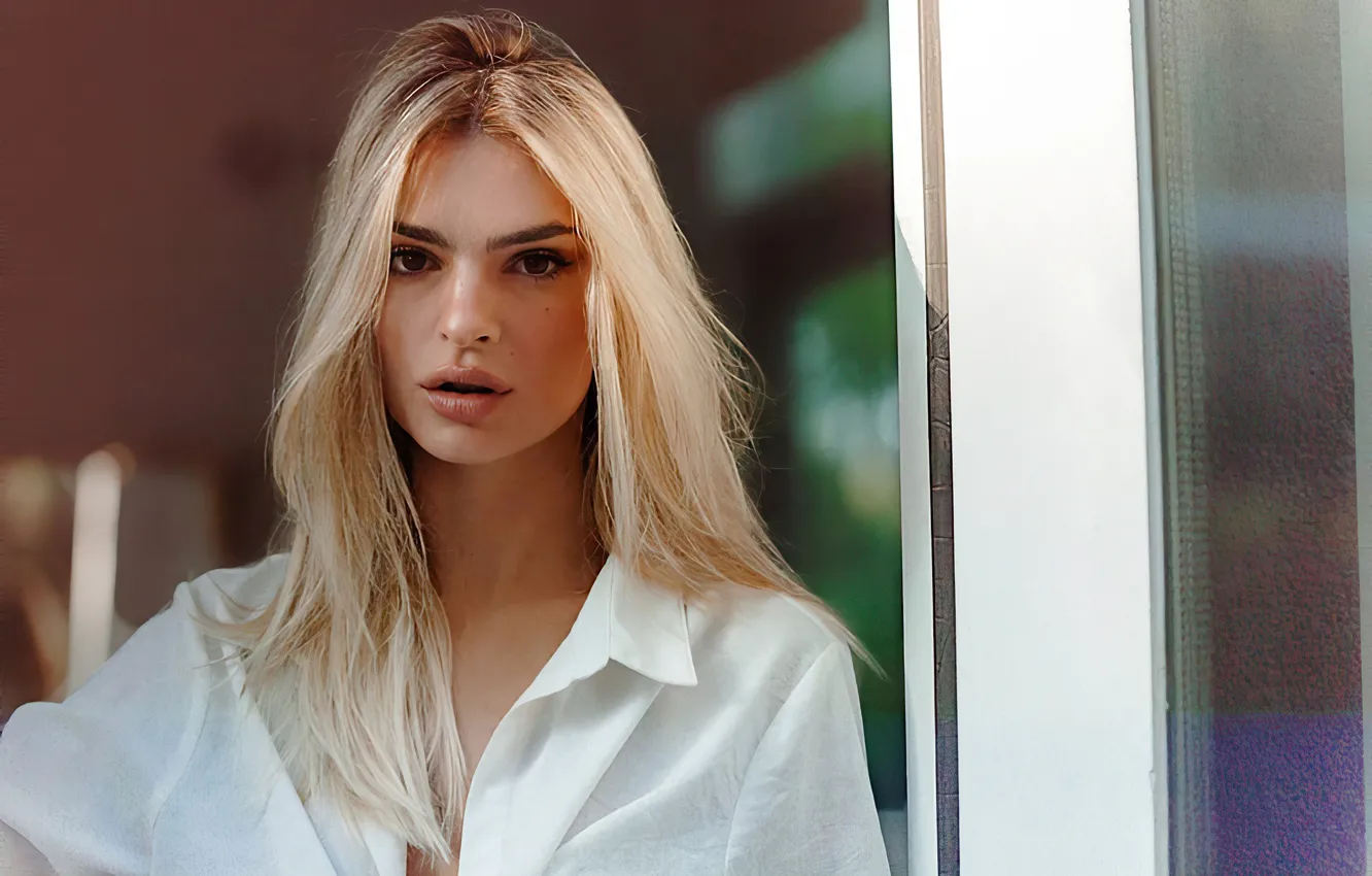 Photo wallpaper look, girl, model, blonde, shirt, Emily Ratajkowski