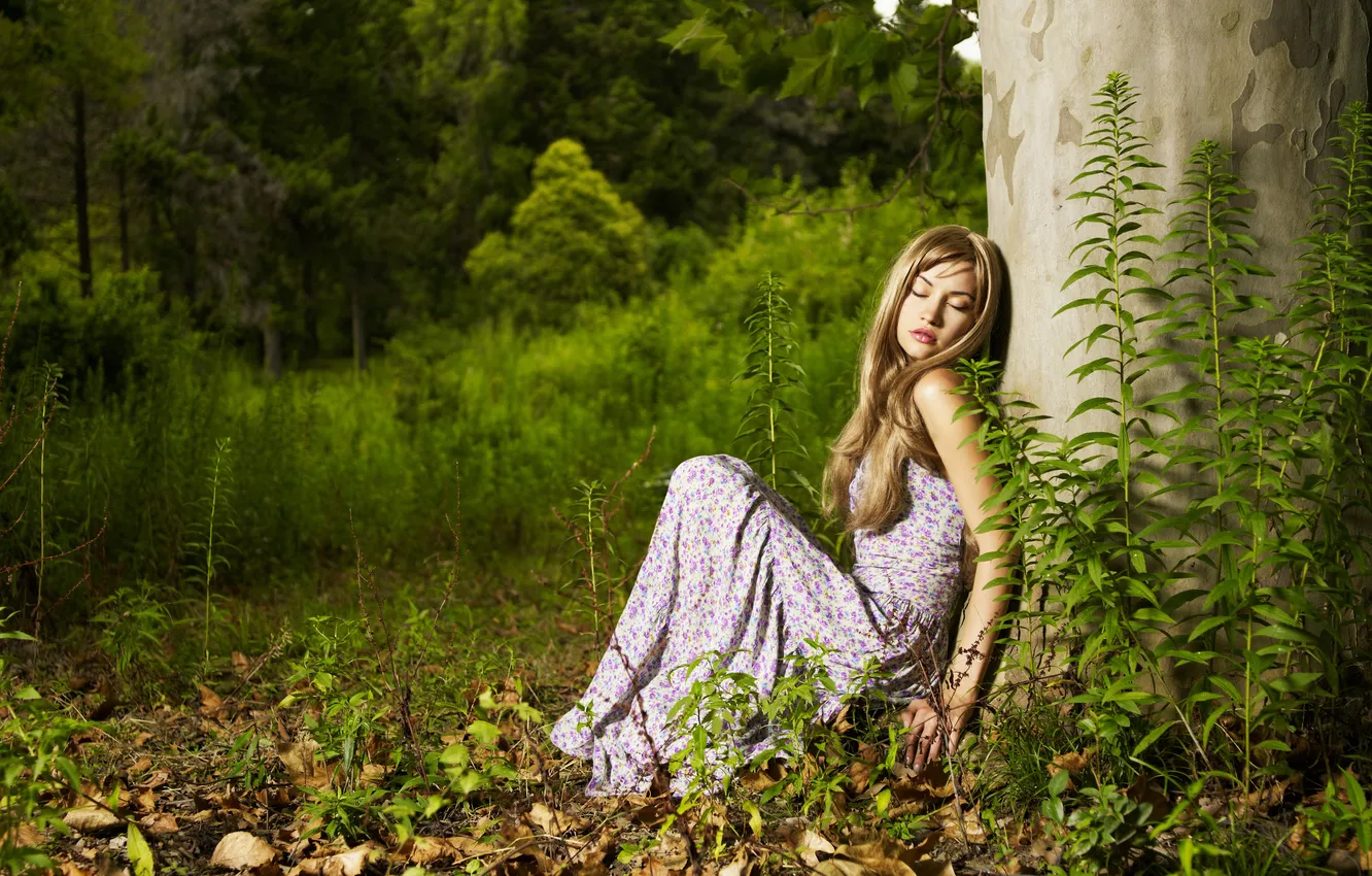 Photo wallpaper leaves, girl, trees, blonde