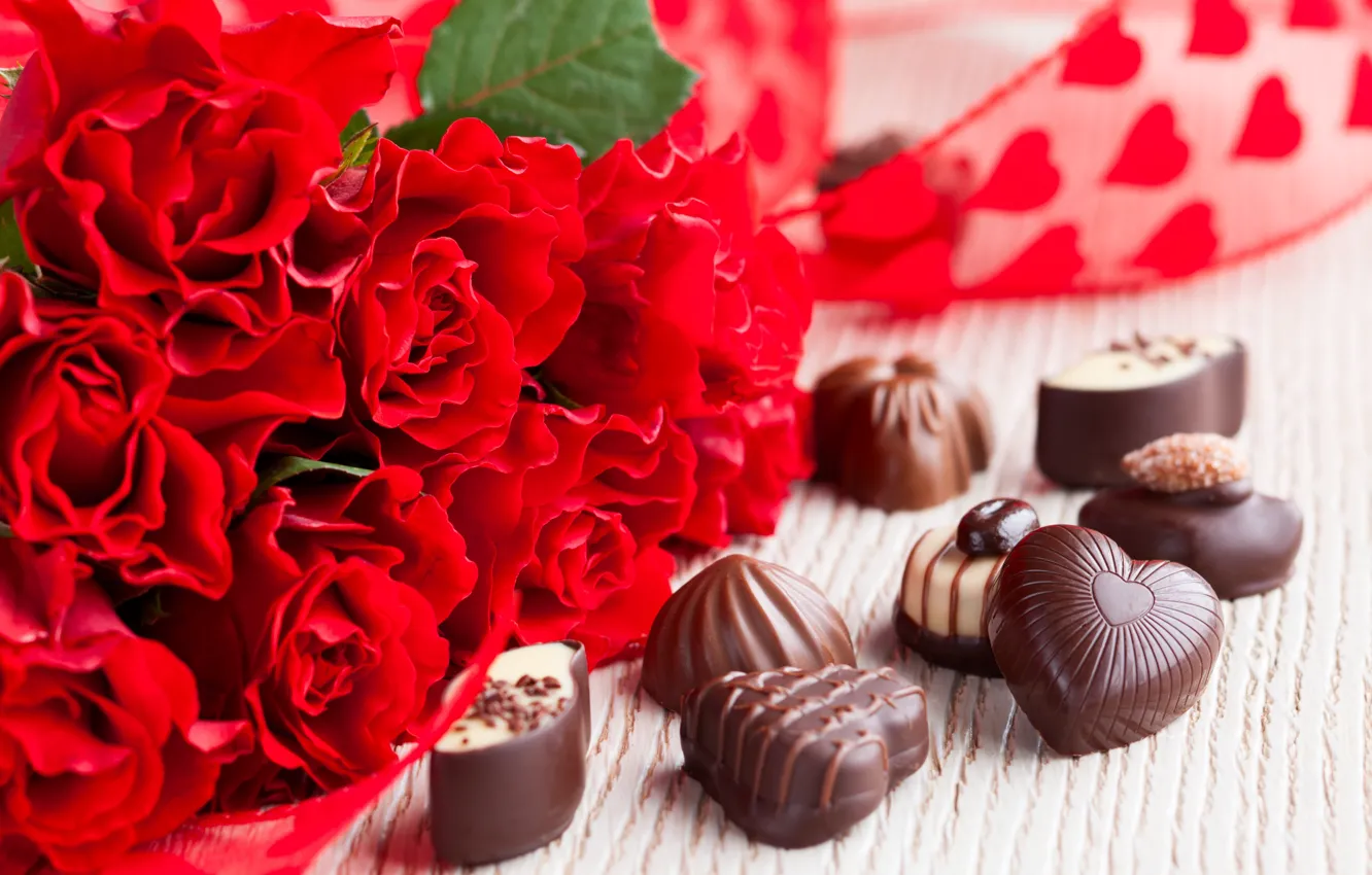 Photo wallpaper flowers, chocolate, roses, bouquet, candy, red, dessert