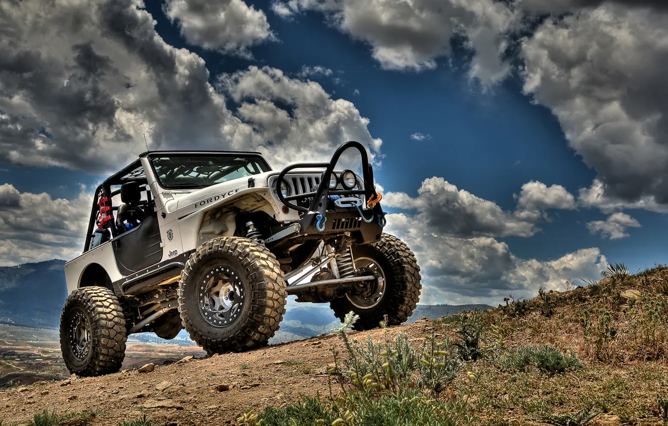 Photo wallpaper machine, clouds, SUV, gravel, Jeep