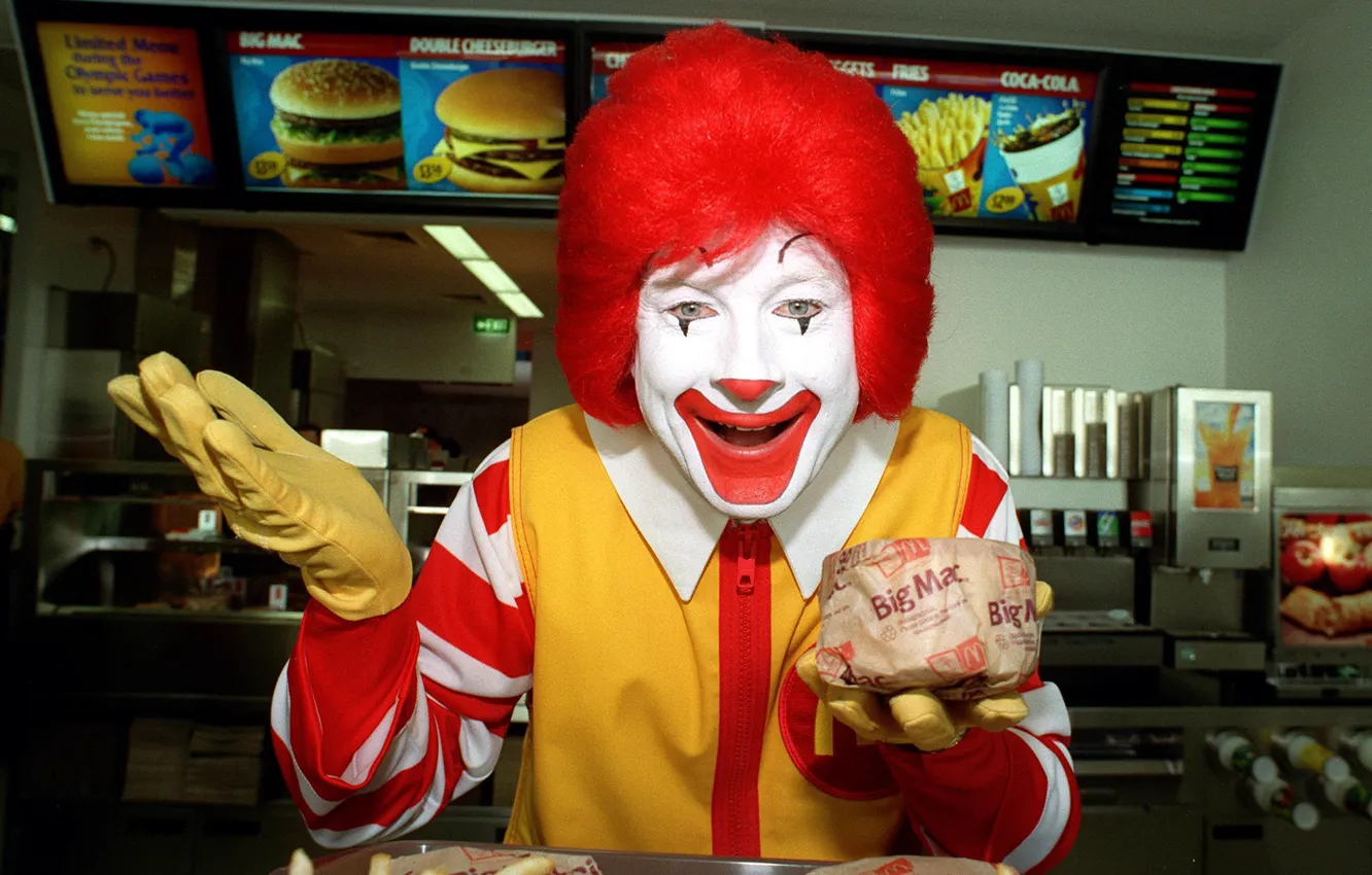 Photo wallpaper situation, humor, clown, circus, fun, McDonald's, it, Ronald McDonald