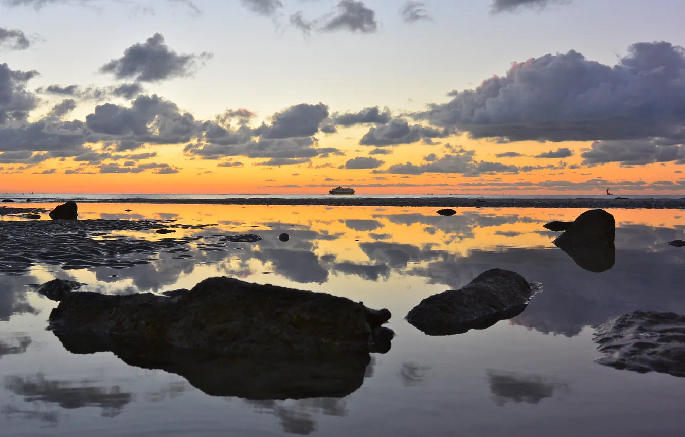 Photo wallpaper sea, clouds, reflection, stones, boats, morning, mirror, horizon