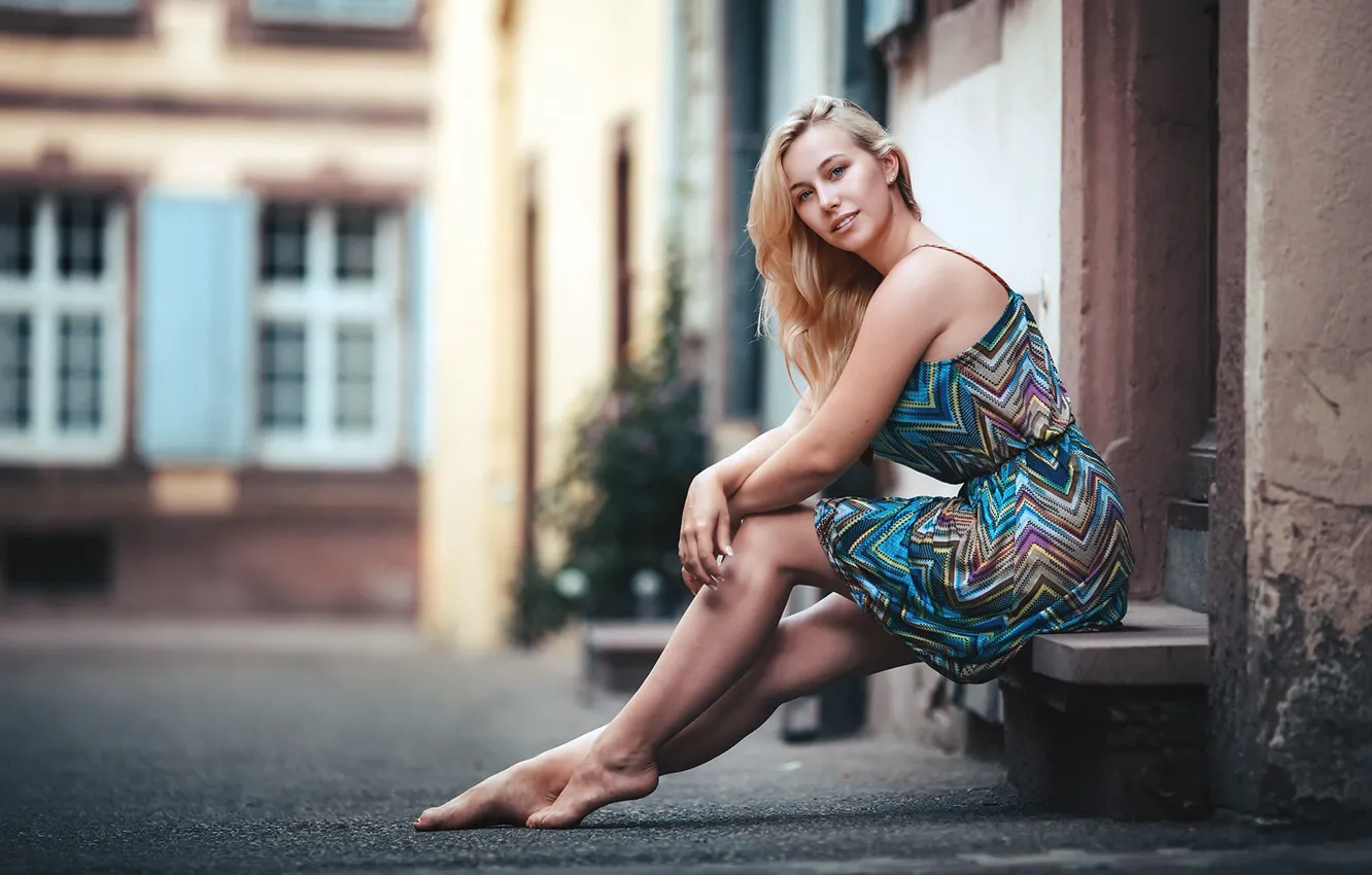 Photo wallpaper girl, street, Kerstin