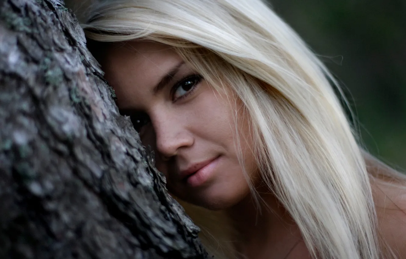 Photo wallpaper girl, trees, portrait