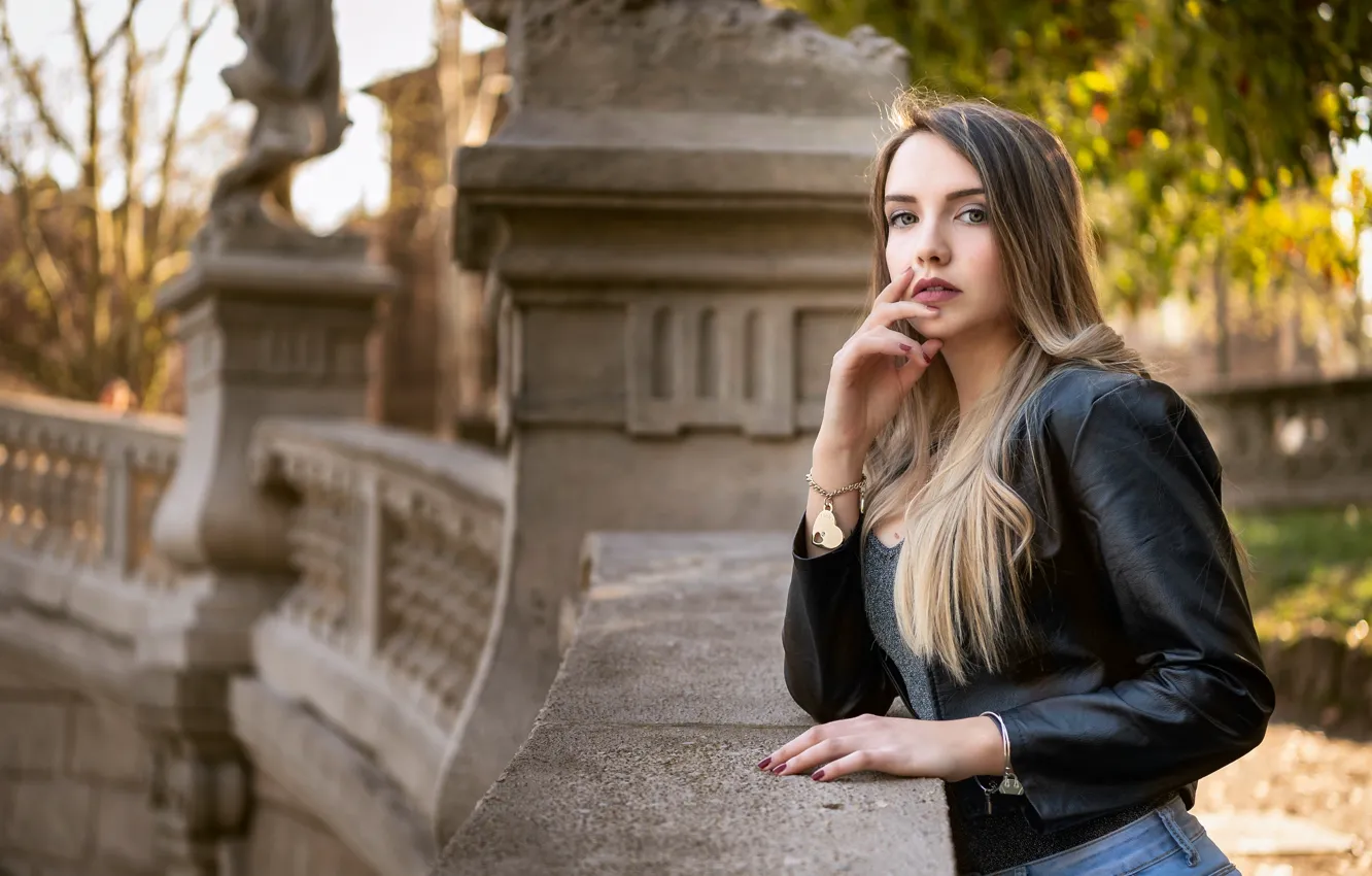 Photo wallpaper look, girl, model, hair, Federica